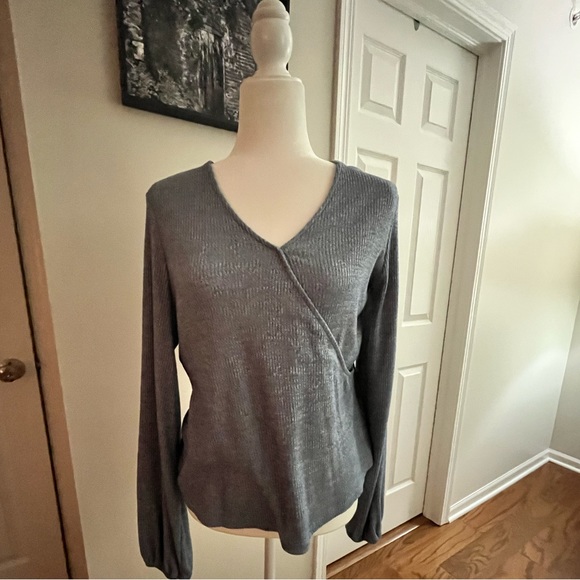GAP Crossover Sweaters (Take all 3), Bell Sleeve Lightweight - Picture 3 of 4